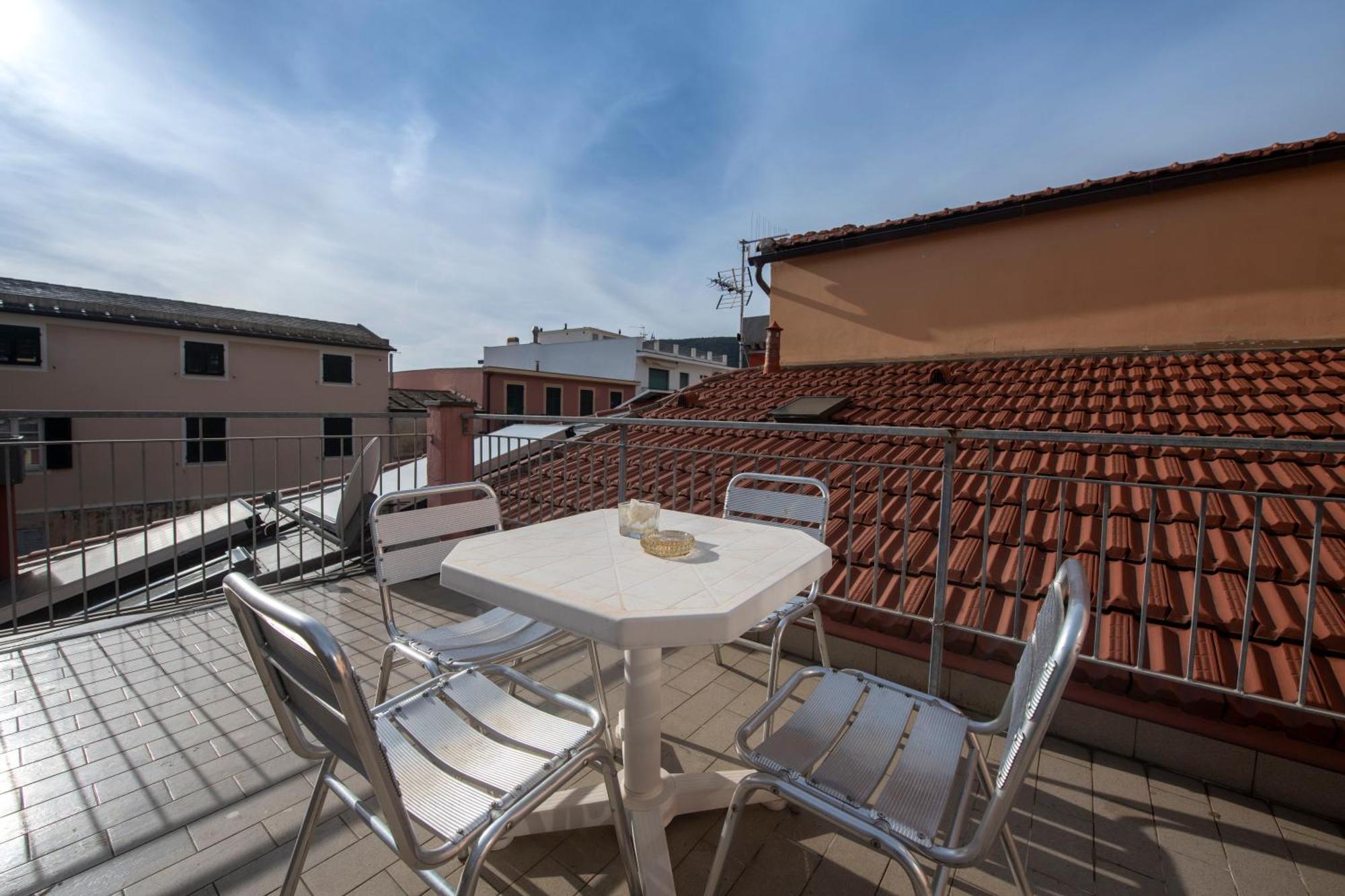 188B - Casa Di Nina Moneglia Con Terrazza - 2Min Dal Mare Exterior foto